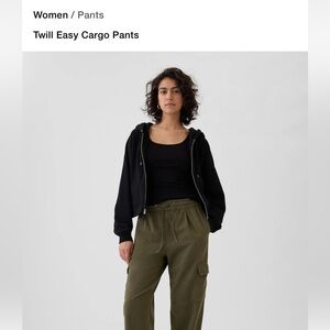 GAP NWT Olive Cargo Pull On Pants